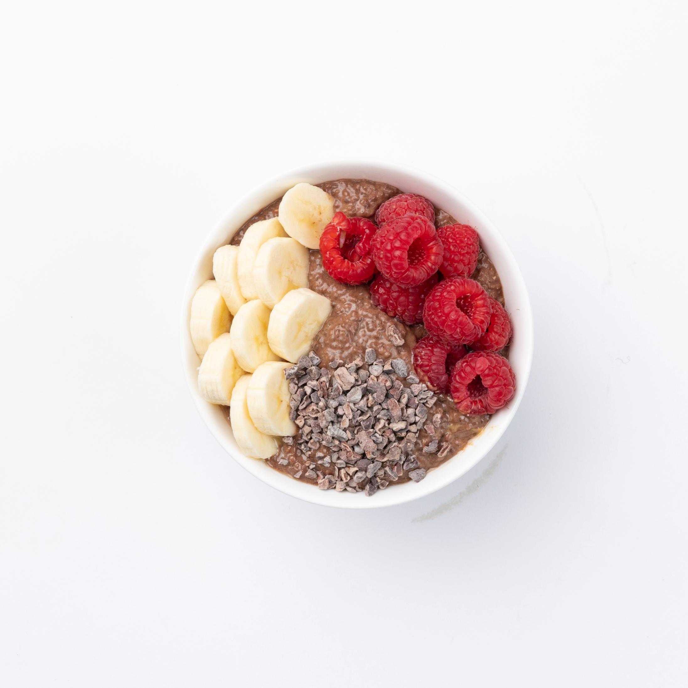 Choco Chia Vegan chia pudding & chocolate base, topped with granola and chocolate chips