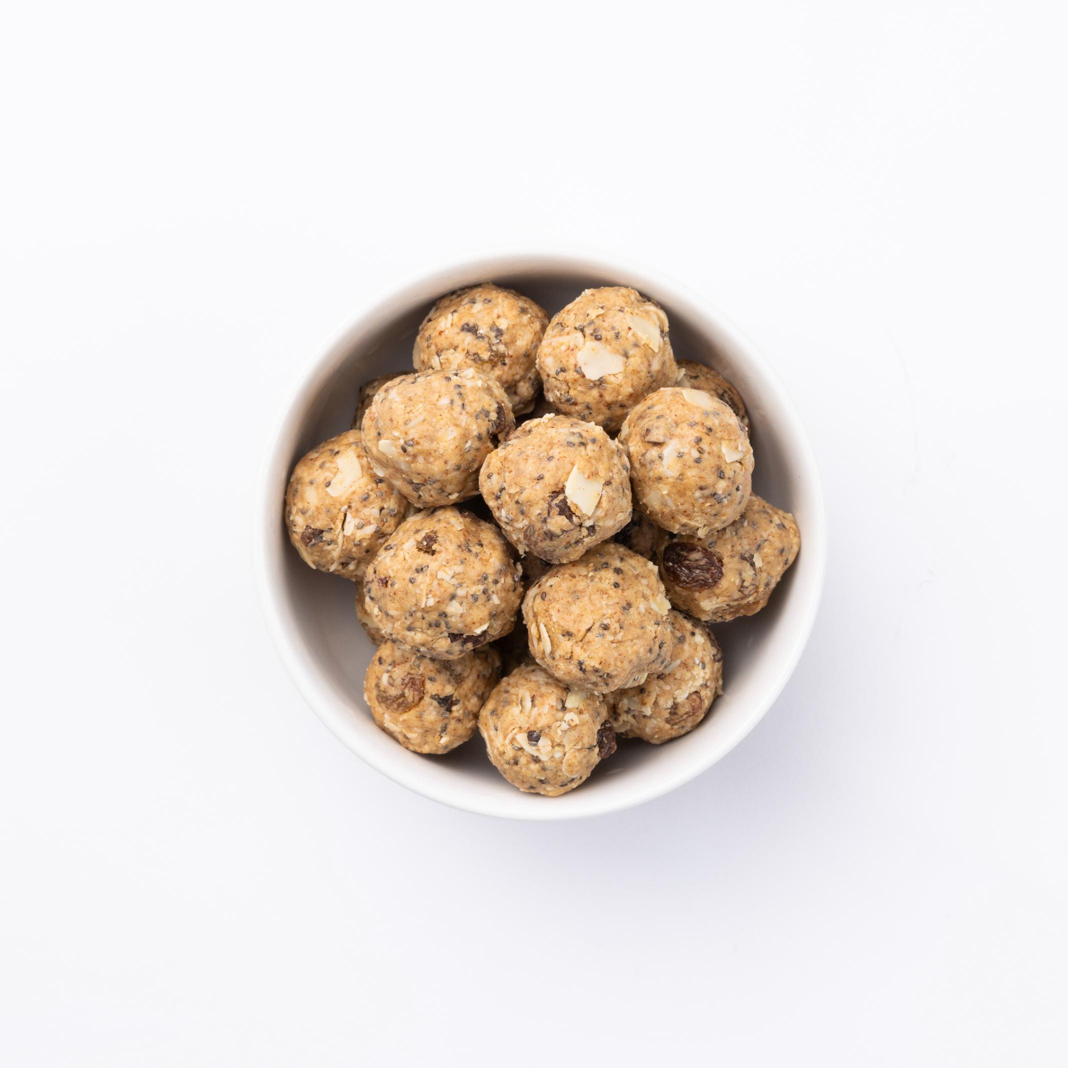 Oatmeal Raisin Balls Vanilla protein, GF oats, almonds, cinnamon, flax seeds, chia seeds, raisins, honey, almond butter